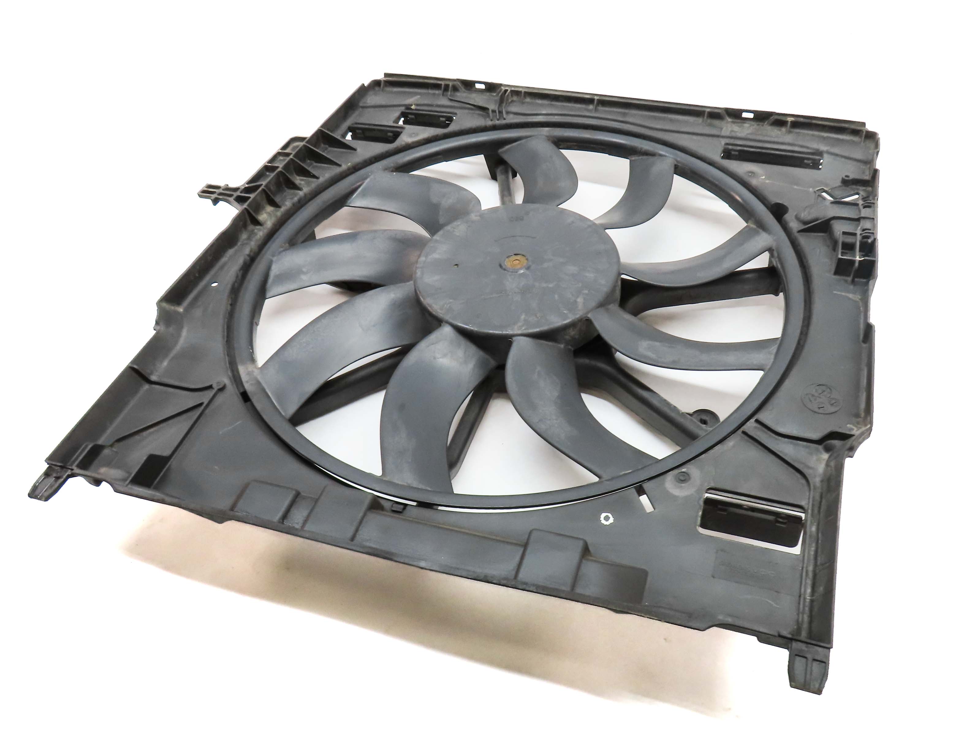 2009-2014 BMW X5 X6 (E70 E71) 3.0L N55 TURBO / 3.0L DIESEL COOLING FAN 850 WATT — exact item pictured